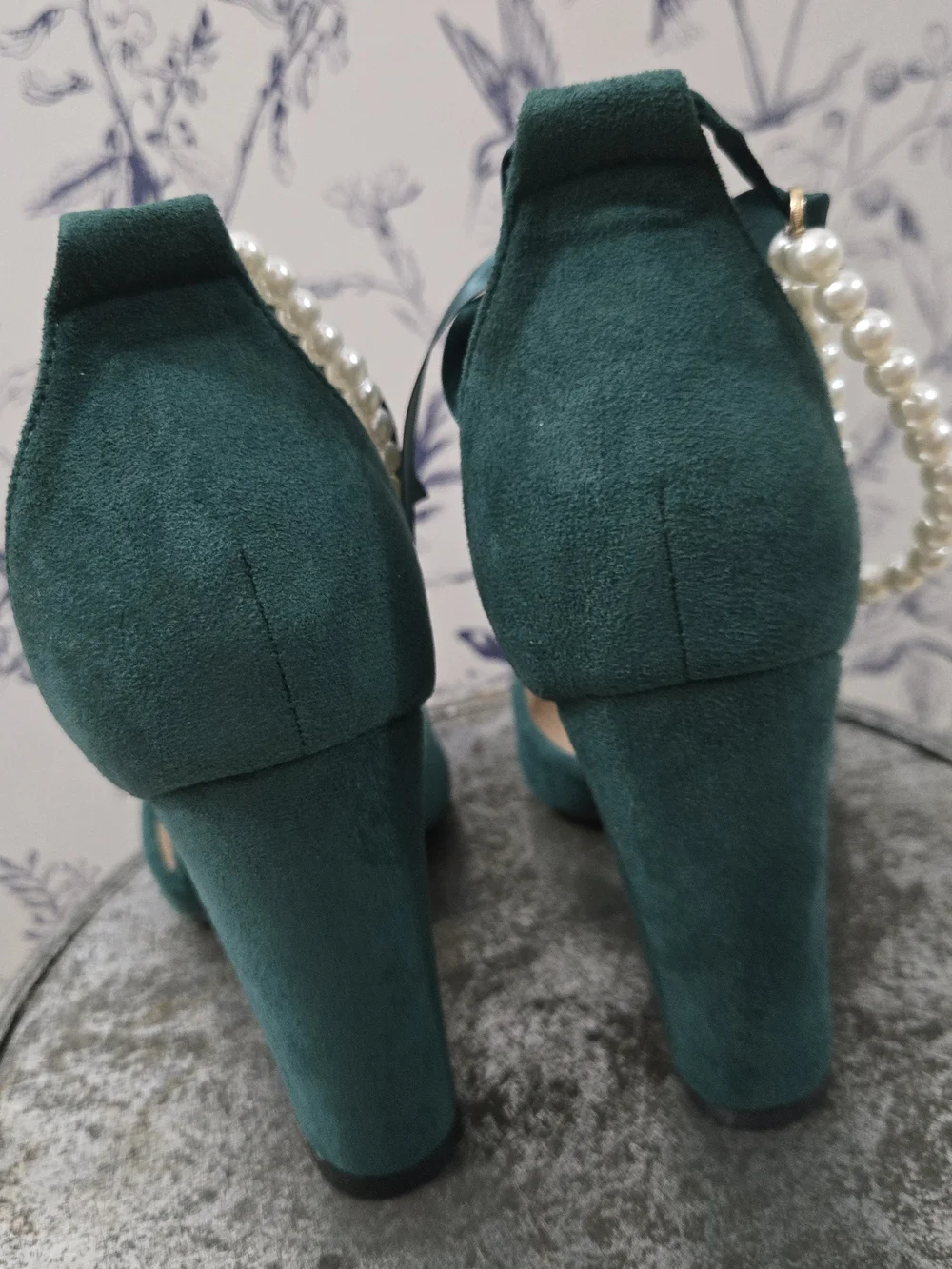 Emerald Green Women’s Pointed Toe Ankle Tie Heels with Pearl Accent